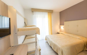 Отель Hotel Torino  Лидо-Ди-Езоло
